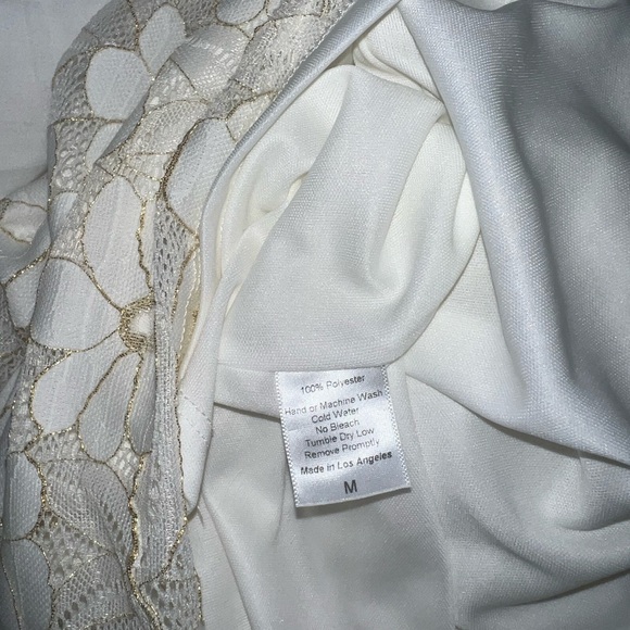White bodycon dress with gold floral stitching - Lucy in the Sky size M - Picture 4 of 4